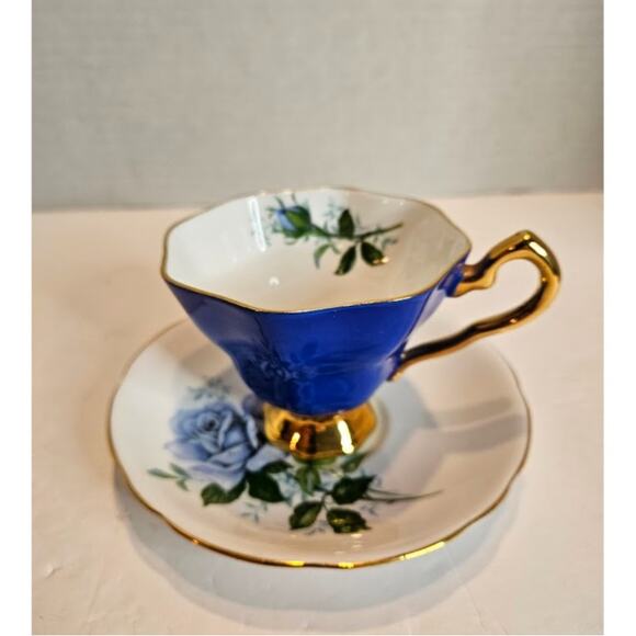 Elegant Royal Stafford Bone China Teacup & Saucer Set: Blue Rose  Gold Accents - Picture 1 of 10